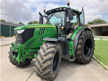 Tracteur agricole JOHN DEERE 6215R