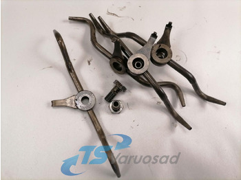 Moteur et pièces pour Camion Scania Piston cooling nozzle 1444214: photos 2