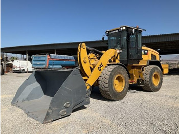 Chargeuse sur pneus CATERPILLAR 938K