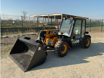 Chariot télescopique JCB