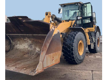 Chargeuse CATERPILLAR 966M