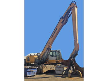 Pelle de manutention LIEBHERR