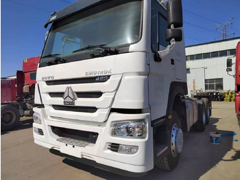 Tracteur routier Sinotruk HOWO 420HP Tractor: photos 2