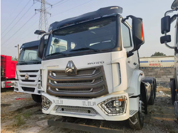 Tracteur routier SINOTRUK HOWO
