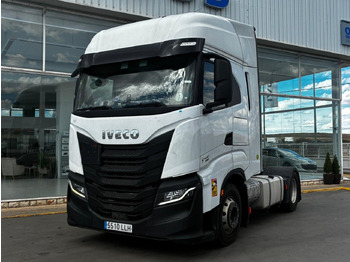 Tracteur routier IVECO
