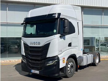 Tracteur routier IVECO
