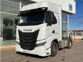 Tracteur routier IVECO