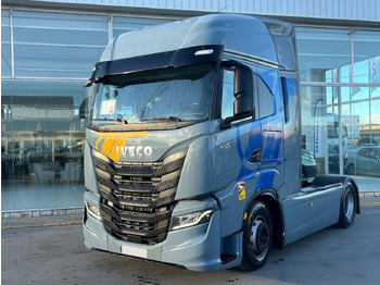 Tracteur routier IVECO S-WAY