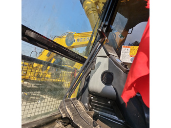 Pelle sur chenille KOMATSU PC200-8: photos 5 Pelle sur chenille KOMATSU PC200-8: photos 5