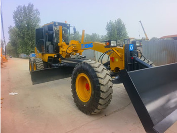Niveleuse XCMG GR2153
