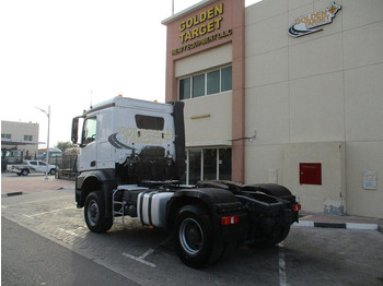 Camion Mercedes-Benz Arocs 2045: photos 4 Camion Mercedes-Benz Arocs 2045: photos 4
