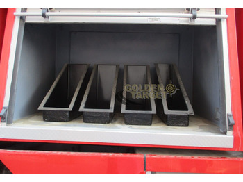 Reynold Boughton Barracuda 4x4 Airport Fire Truck — crédit-bail Reynold Boughton Barracuda 4x4 Airport Fire Truck: photos 5
