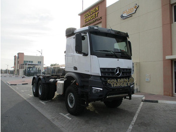Camion MERCEDES-BENZ Arocs 3342