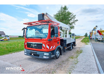 Camion avec nacelle RUTHMANN