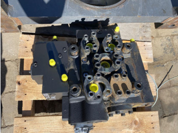 Valve hydraulique pour Engins de chantier Doosan DL 500: photos 3