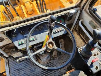 Chargeuse sur pneus Liebherr L 521: photos 3