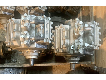 Compresseur de climatisation pour Bus Spheros FKX40/470 28bar FKX40/470: photos 2 Compresseur de climatisation pour Bus Spheros FKX40/470 28bar FKX40/470: photos 2