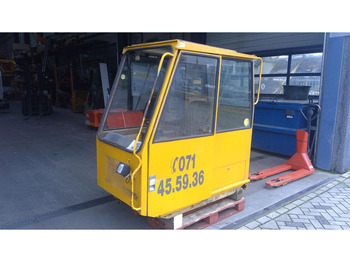 Cabine et intérieur LIEBHERR