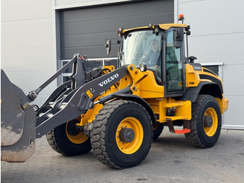 Chargeuse sur pneus VOLVO L45H
