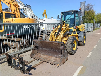 Chargeuse sur pneus YANMAR