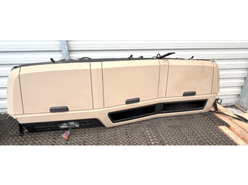 Cabine et intérieur MERCEDES-BENZ