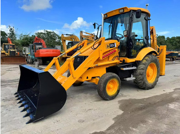Tractopelle JCB 3CX