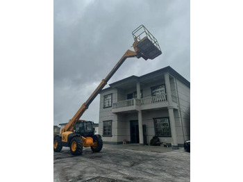 Chariot télescopique JCB