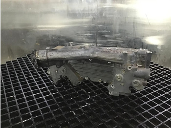 Radiateur d'huile LIEBHERR