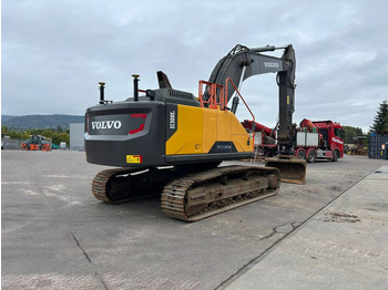 Pelle sur chenille Volvo EC 300 EL: photos 3