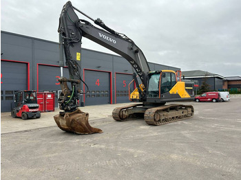 Pelle sur chenille VOLVO EC300EL