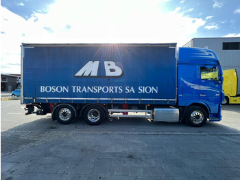 Camion à rideaux coulissants DAF XF510 6x2: photos 4