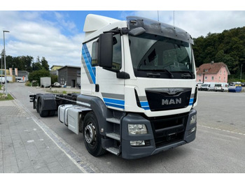 Châssis cabine MAN TGS 26.440 6x2 Chassis: photos 3