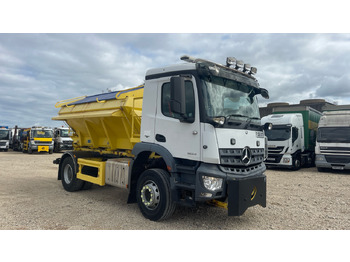 Engin de déneigement MERCEDES-BENZ Arocs
