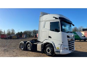 Tracteur routier DAF XF 530