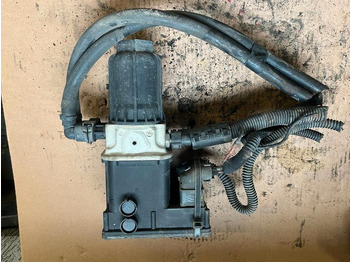 Pompe à carburant pour Camion Mercedes Actros MP4 AdBlue Pumpe A0001405378: photos 3