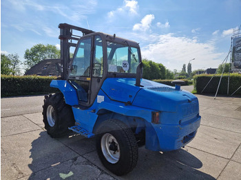 Chariot tout terrain Manitou MC50 ruwterreinheftruck met sideshift: photos 4 Chariot tout terrain Manitou MC50 ruwterreinheftruck met sideshift: photos 4