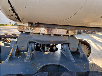 Mini pelle WACKER NEUSON 2404RD kan op een (berg)helling draaien: photos 4