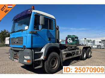 Camion ampliroll MAN TGA 26.410