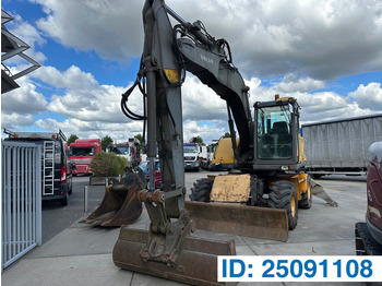 Pelle sur pneus VOLVO EW140
