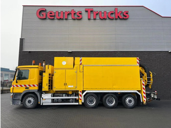 Camion vidangeur MERCEDES-BENZ Actros