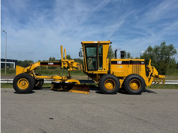 Niveleuse CATERPILLAR 140H