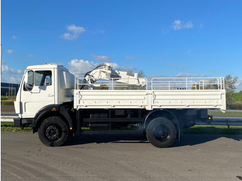 Camion MERCEDES-BENZ