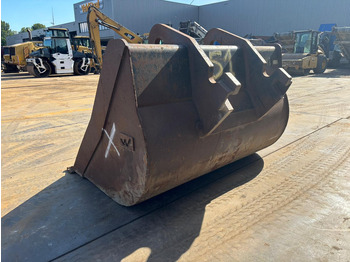 Godet Verachtert GP bucket CW70 for 374F: photos 4 Godet Verachtert GP bucket CW70 for 374F: photos 4