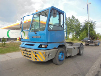 Tracteur portuaire TERBERG
