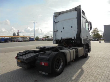 Tracteur routier Mercedes-Benz Actros 1842: photos 4