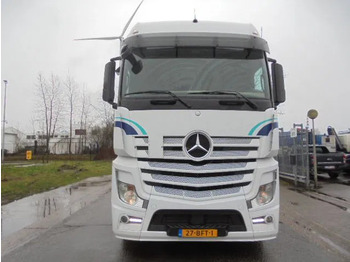 Tracteur routier Mercedes-Benz Actros 1942 LS 4X2: photos 2
