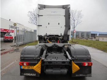 Tracteur routier Mercedes-Benz Actros 1942 LS 4X2: photos 5