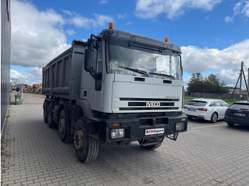 Camion benne Iveco Trakker 410E42, manual pump: photos 3