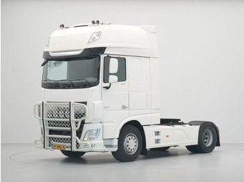 Tracteur routier DAF XF 530