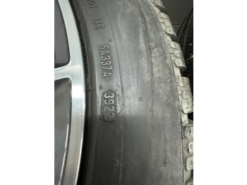 Pneu pour Camion Pirelli P ZERO Winter 255/45/19: photos 5